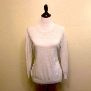 Lg. Banana Republic Crew Neck Sweater in Oatmeal!